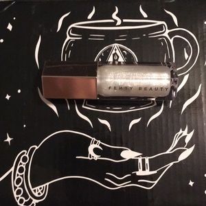 Diamond Milk Gloss Bomb